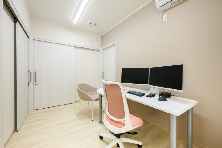 診察室B
